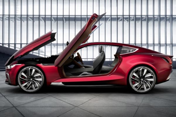 Shanghayda MG elektrokupesi taqdim etildi