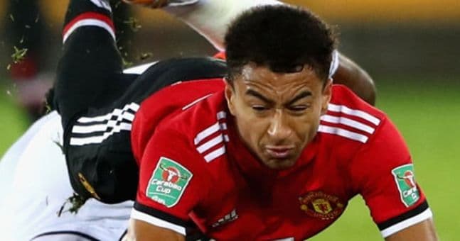 Video: Hakam o‘yin vaqtida «Manchester Yunayted» futbolchisini ortda qoldirdi
