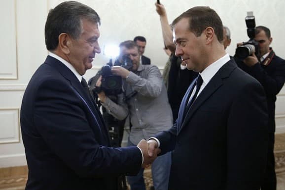 Rossiya bosh vaziri Medvedev Shavkat Mirziyoyevni saylovlardagi g‘alaba bilan tabrikladi 