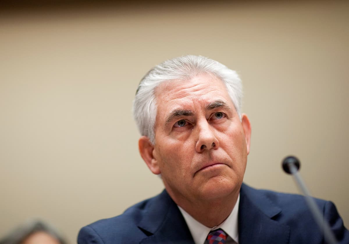AQSh davlat kotibi lavozimiga nomzodi qo‘yilgan Exxon Mobil rahbari iste'foga ketmoqda