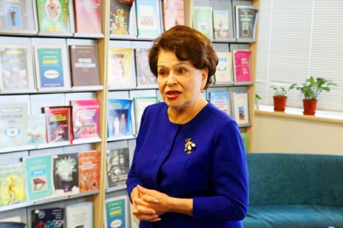 Vladimir Putin Galina Melnikovani orden bilan mukofotladi