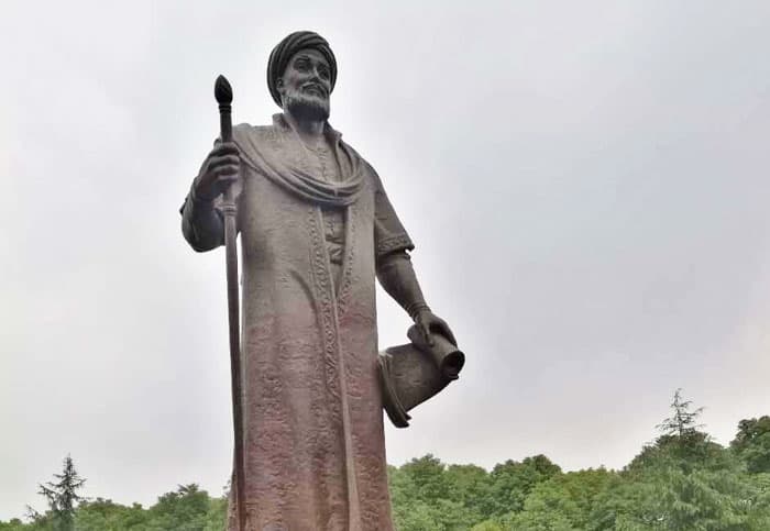 Shanxayda Alisher Navoiy haykali ochildi