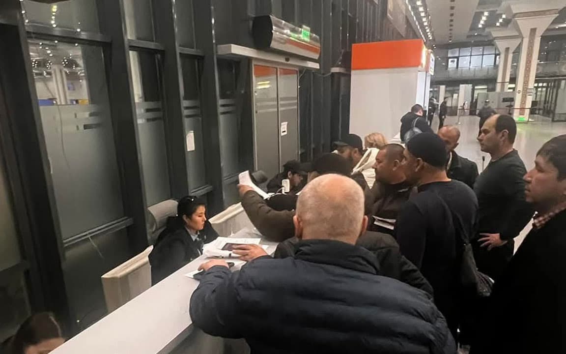 В Узбекистане упростят таможенное декларирование мобильных устройств 