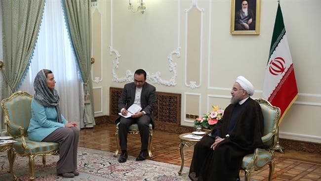 Eron prezidenti Suriya ixtilofining harbiy yechimi yo‘qligini aytdi 