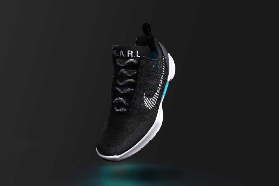 O‘zi bog‘ichlanuvchi Nike krossovkalari sotila boshlandi