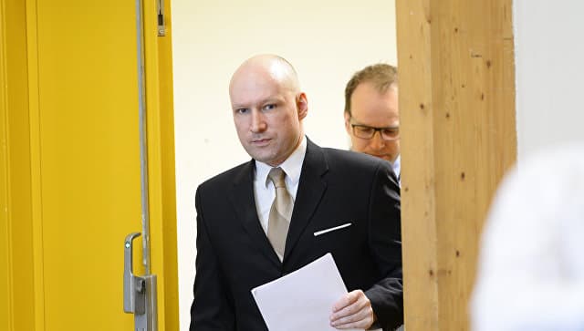 77 kishining qotili Breyvik ismi-familiyasini o‘zgartirdi 