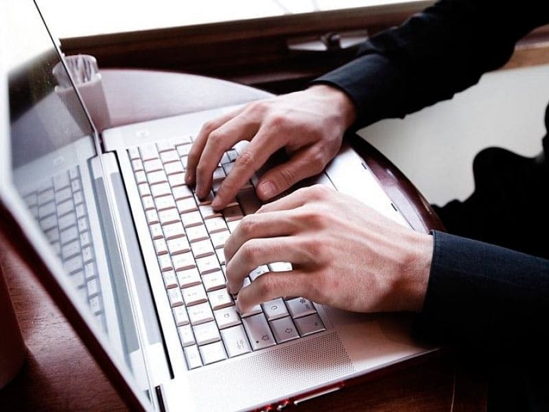 Feysbuk foydalanuvchisi prezidentning sog‘ligi to‘g‘risida asossiz xabarlar tarqatayotgan xorij nashrlarini inkor etishga chaqirdi