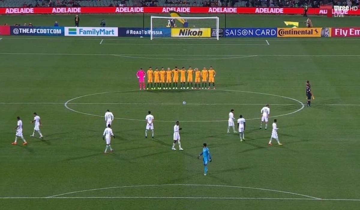 Saudiyalik futbolchilar Londondagi terakt qurbonlarini xotirlashni istashmadi