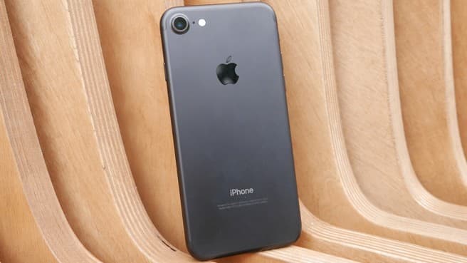 Yangi iPhone'larda simsiz quvvatlash funksiyasi paydo bo‘ladi