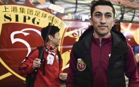 «Taqiqlar bizni qiynab qo‘ymoqda» - Odil Ahmedov Xitoy futboli haqida