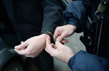 Peterburgda terrorchilarning xabarchilari sifatida gumon qilingan 6 kishi qo‘lga olindi
