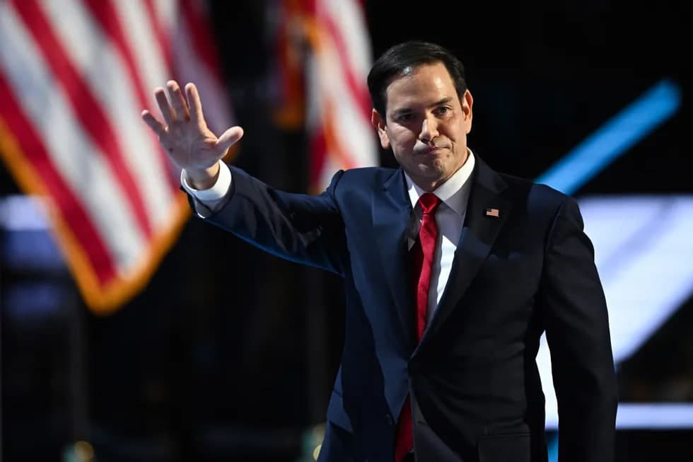 Marko Rubio Putinni qotil va harbiy jinoyatchi deb atagandi. Endi «Rossiya bilan hamkorlik uchun aql bovar qilmaydigan imkoniyatlar» haqida gapirmoqda