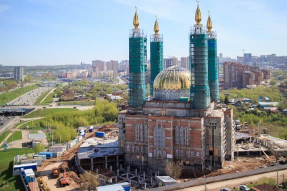 Boshqirdiston rahbari Yevropaning eng yirik masjidiga milliardlab pullar ajratishga va'da berdi
