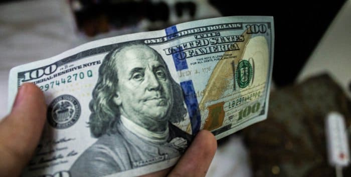 Uyi yoki mashinasini dollarda sotganlarga qanday jazo bor?