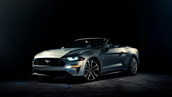 Ford kompaniyasi Mustang kabrioletini yangiladi