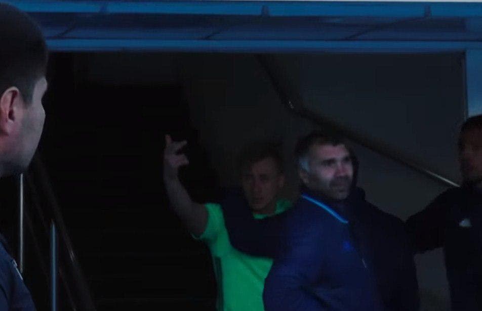 Video: Lobanov muxlislarni haqoratladi. Endi uni qanday jazo kutadi?