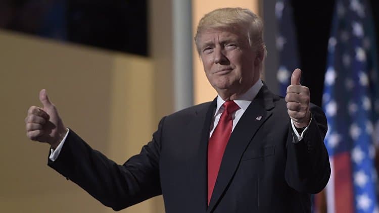 Нью-Ҳэмпширдаги овоз беришлар якунларига кўра Трамп олдинда бормоқда
