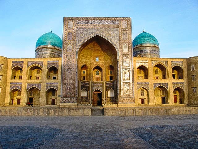 Buxoroda Mir Arab oliy madrasasi tashkil qilindi