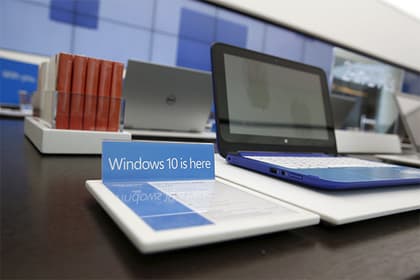 Янгиланган Windows 10 мобил девайсларини ишдан чиқармоқда