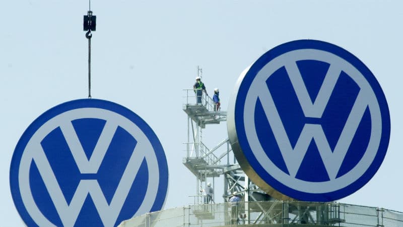 NYT: Volkswagen konsernining AQShda qo‘lga olingan menejyeri aybiga iqror bo‘lishga rozi