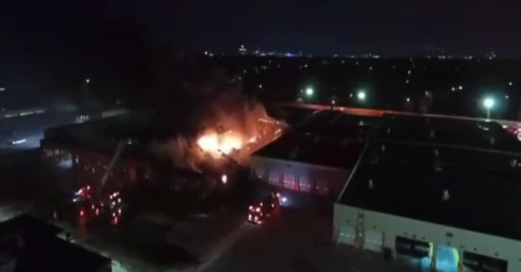 Video: Detroytda avtobus terminali yonib ketdi