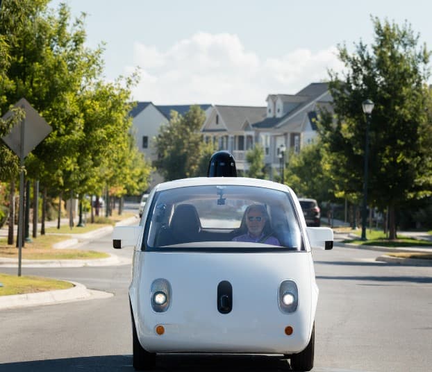 Alphabet kompaniyasi o‘ziyurar taksilarda yo‘lovchilarni tashishni boshladi