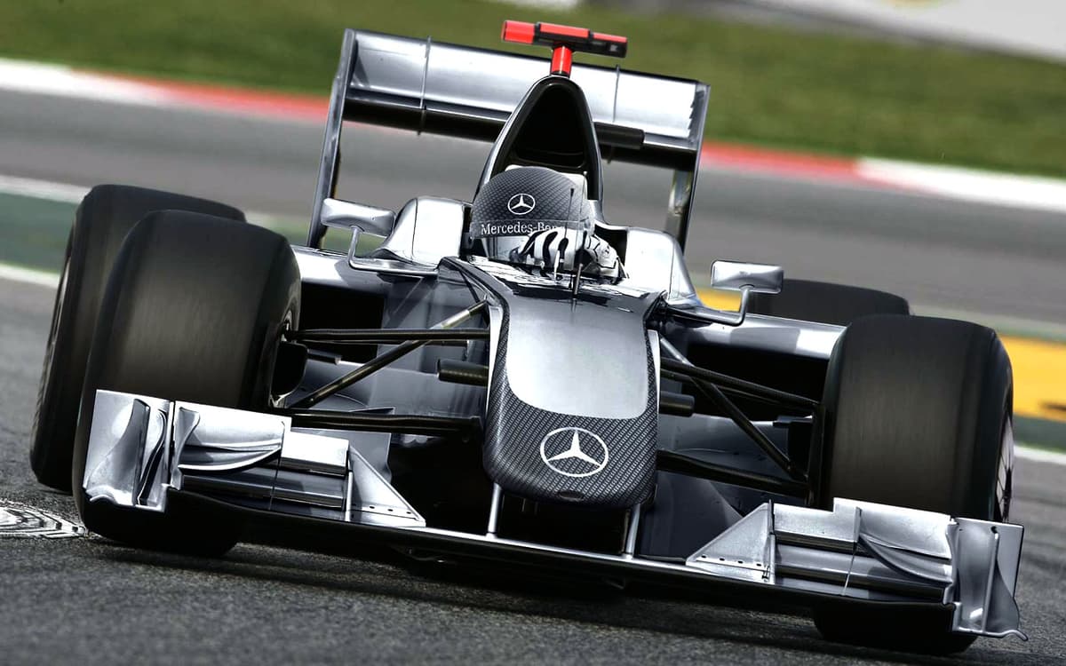 Mercedes jamoasida Niko Rosbergning o‘rnini kim egallashi ma'lum bo‘ldi