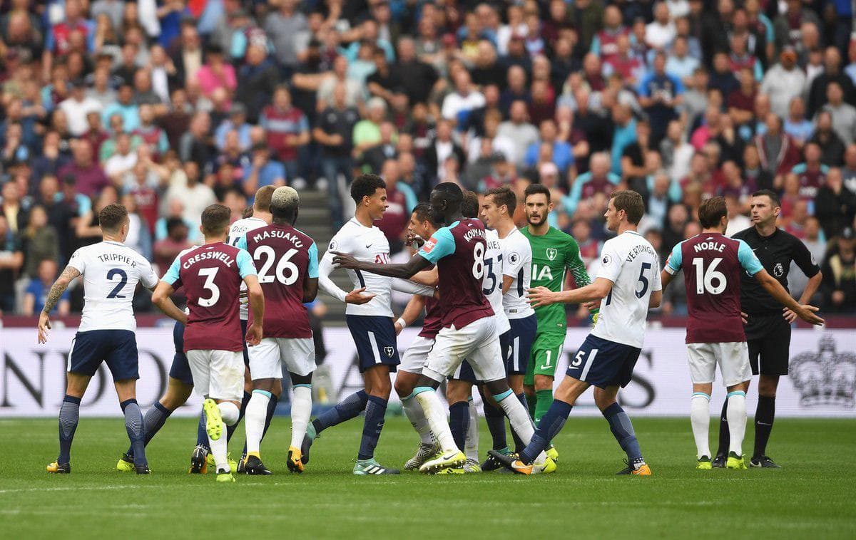 APL. «Tottenhem» tarixiy natija qayd etdi