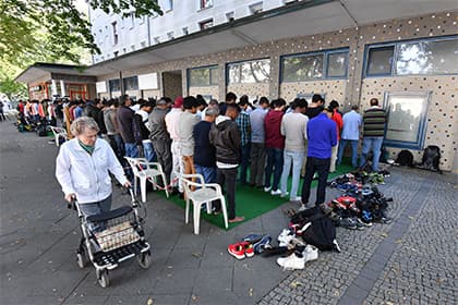 17 ming nafardan ziyod muhojir nemis hukumatini sudga berdi