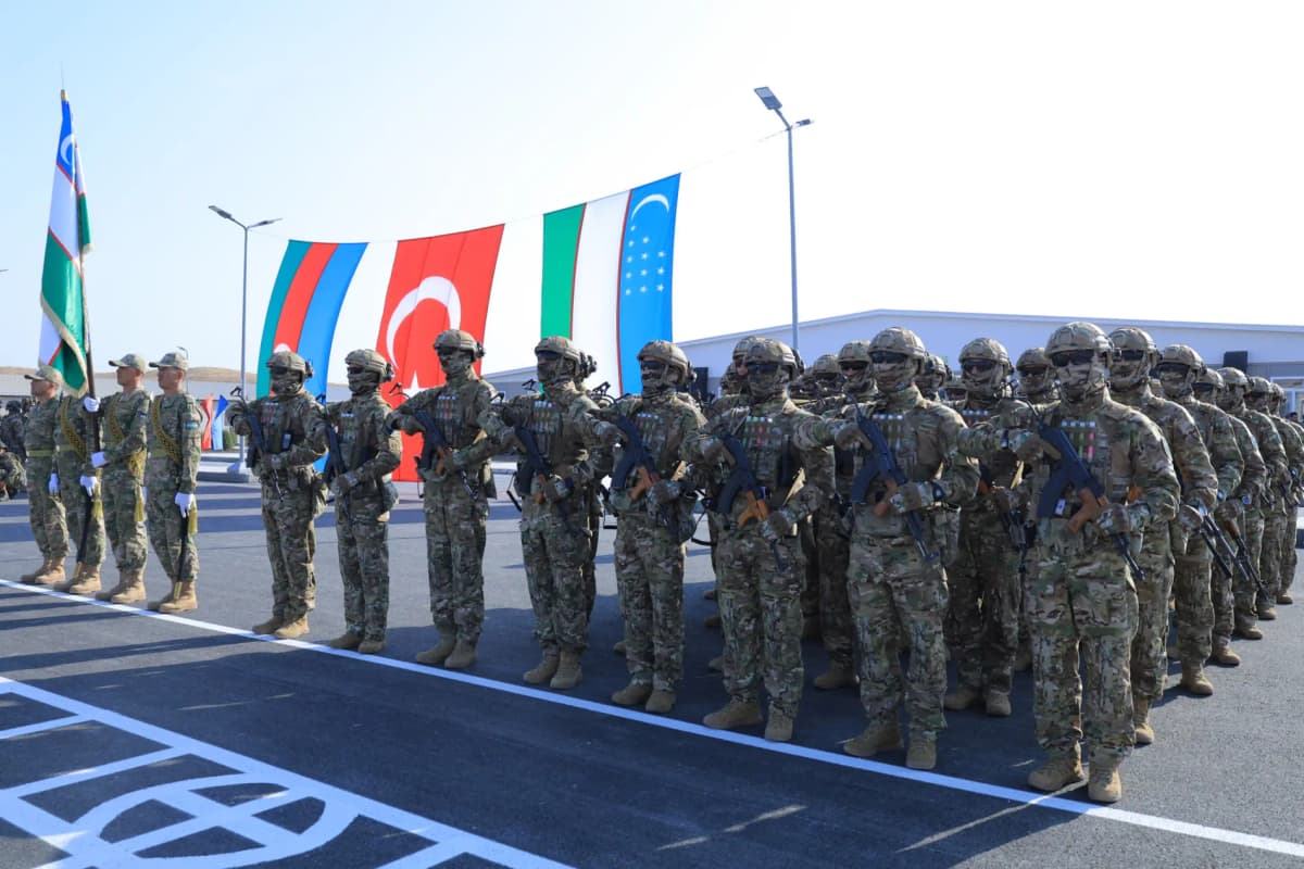 Uch davlat harbiylari Qorabogʻda qoʻshma mashgʻulotlarga kirishdi