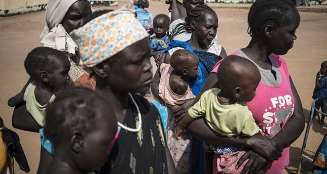 Janubiy Sudan aholisi ochlikdan qutulish uchun daraxt barglarini iste'mol qilmoqda