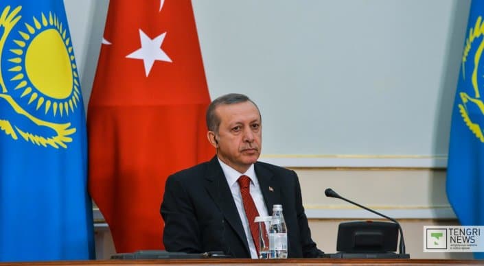 Erdo‘g‘an musulmon mamlakatlar aholisining bilimsizligidan tashvishda ekanini bildirdi