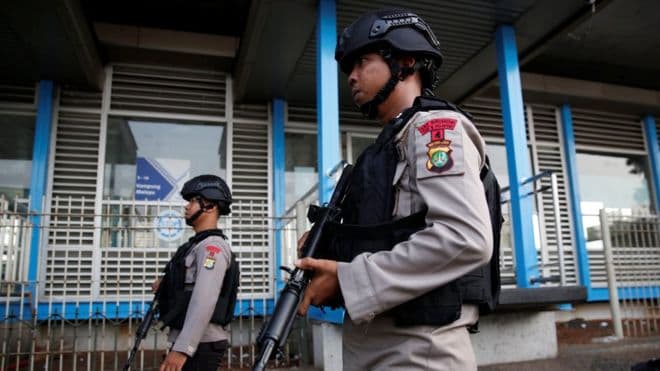 Indoneziya poytaxtida ikkita terakt sodir etildi
