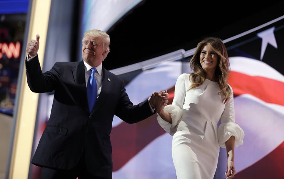 Sanders Trampni diktator deb atadi