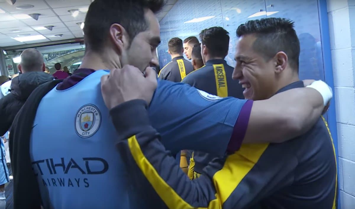 Video: Sanches «Manchester Siti»ga qarshi o‘yindan oldin Gundo‘g‘an kimligini bilmagan