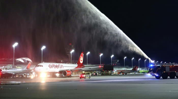 Air Berlin aviakompaniyasi oxirgi reysini amalga oshirib, tarixga aylandi