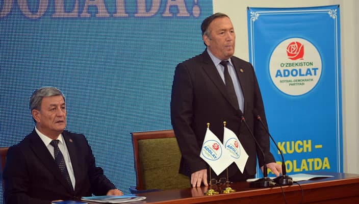 O‘zbekiston Respublikasi Prezidentligiga nomzod Narimon Umarov andijonlik saylovchilar bilan uchrashdi