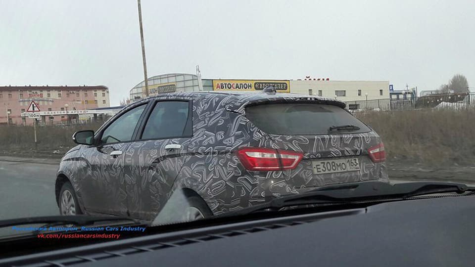 Lada Vesta универсали синовлар пайтида суратга туширилди