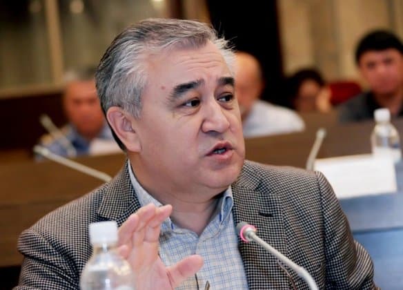 Tekebayev ishi. Qirg‘izistonda hibsdagi siyosatchi prezidentlikka nomzod bo‘ladi