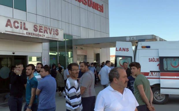 Turkiyadagi akvaparkda 5 kishi tok urishdan halok bo‘ldi