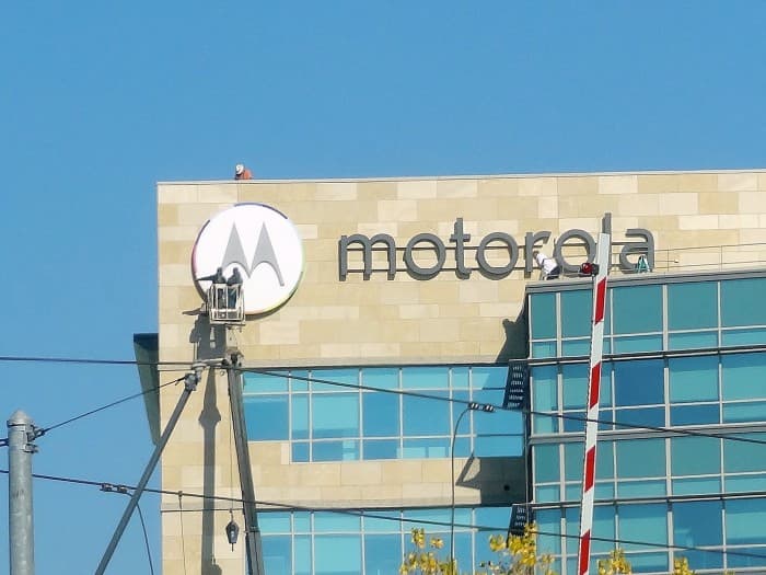 Lenovo kompaniyasi Motorola Mobility xodimlarini ishdan bo‘shatmoqda