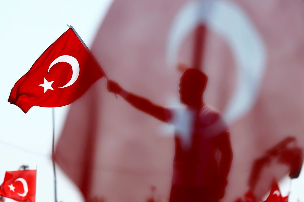 Turkiyada xavfsizlik xizmatining 8 ming xodimi o‘z lavozimidan bo‘shatildi