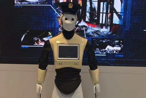 Dubayda birinchi robot-politsiyachi ish boshlaydi