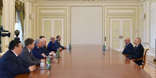 Davlat bojxona qo‘mitasi raisi Ozarboyjon prezidenti bilan uchrashdi