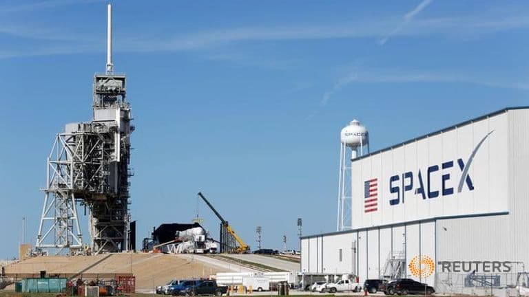 SpaceX компанияси Марсга илк парвозни 2020 йилга қолдирди 