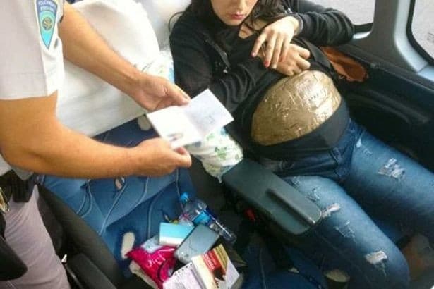 O‘zini homilador qilib ko‘rsatgan ayol aslida 3 kg kokainni olib o‘tmoqchi bo‘ldi
