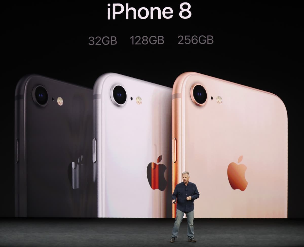 Apple kompaniyasi iPhone 8 smartfonini taqdim etdi