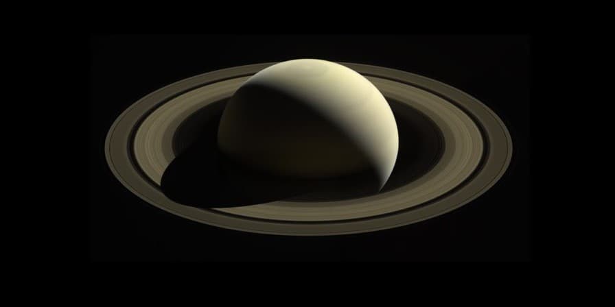 Fotojamlanma: Cassini zondi jo‘natgan so‘nggi suratlar 