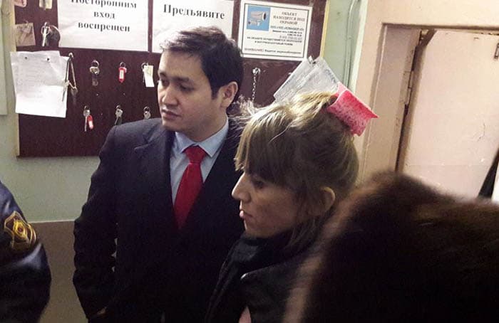 Ўзбекистонлик аёл ҳали-ҳануз фарзанди билан кўриша олмаяпти