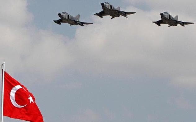 Turkiya Iroqda Kurdiston ishchi partiyasi pozitsiyalariga zarba berdi